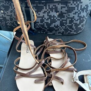 Splendid Tan Strappy Sandals